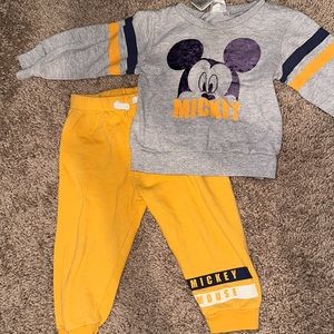 Mickey Mouse matching set sweater & pant 12 mos